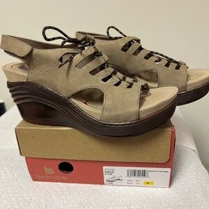 Bionica size 9.5 new